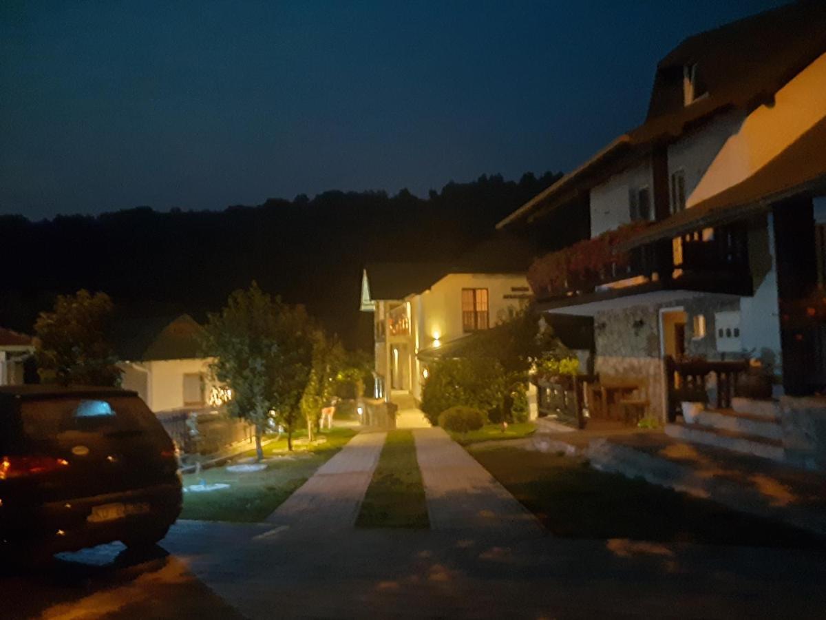 Rooms And Apartmants Mirovic Kolašin Kültér fotó