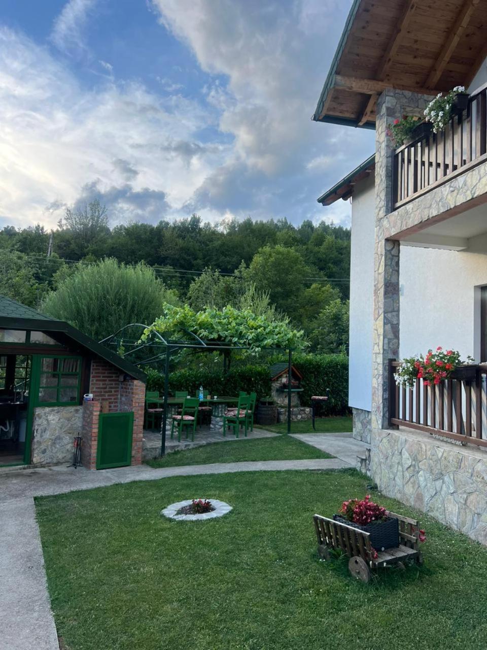 Rooms And Apartmants Mirovic Kolašin Kültér fotó